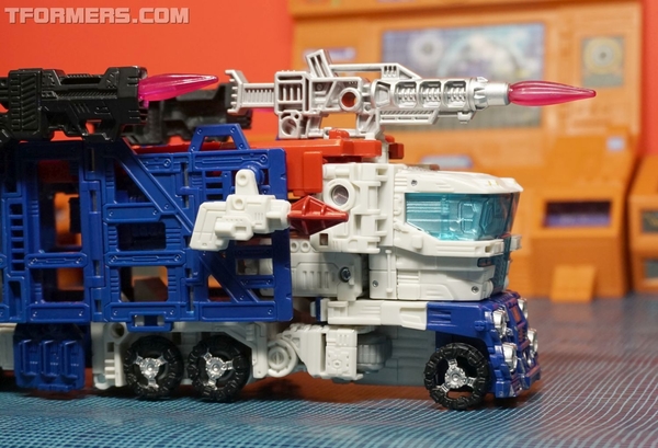Review Siege Ultra Magnus Leader War For Cybetrtron  (86 of 93)